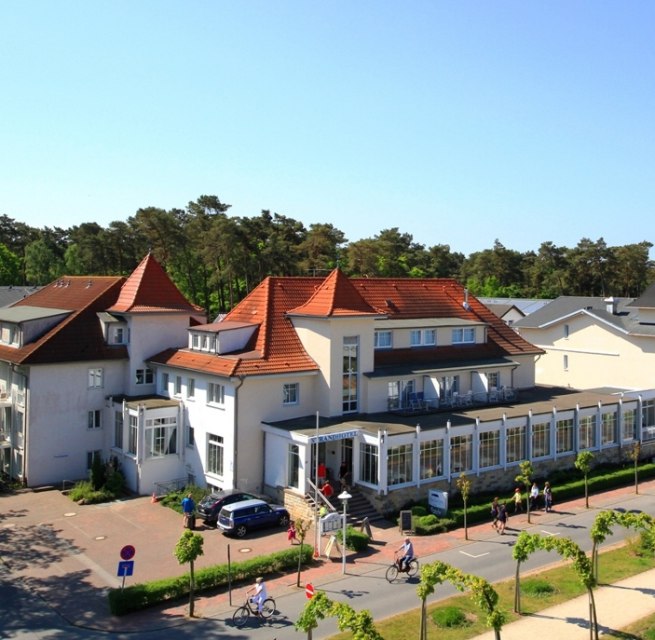 &copy; Strandhotel Baabe