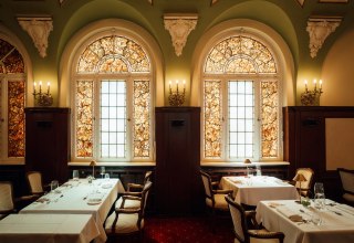 The restaurant and wine house Uhle in Schwerin from the inside // © TMV/Petermann The restaurant and wine house Uhle in Schwerin from the inside // © TMV/Petermann