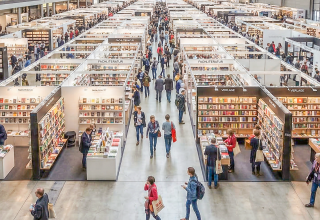 Sunday Coffee & Book - Book Spring, © Generiert mit Adobe Firefly / Gemini Sunday Coffee & Book - Book Spring, © Generiert mit Adobe Firefly / Gemini