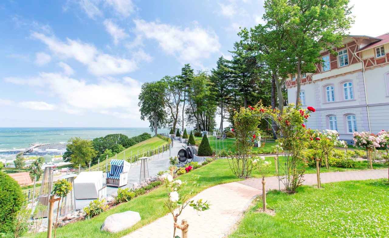 View from the park // &copy; Waldhotel G&ouml;hren GmbH