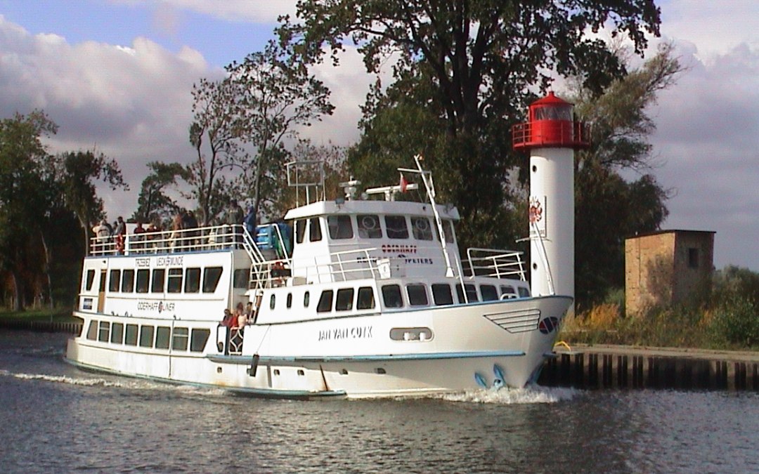 Passenger ship Jan van Cuyk at the Ueckerkopf, © Kay Peters