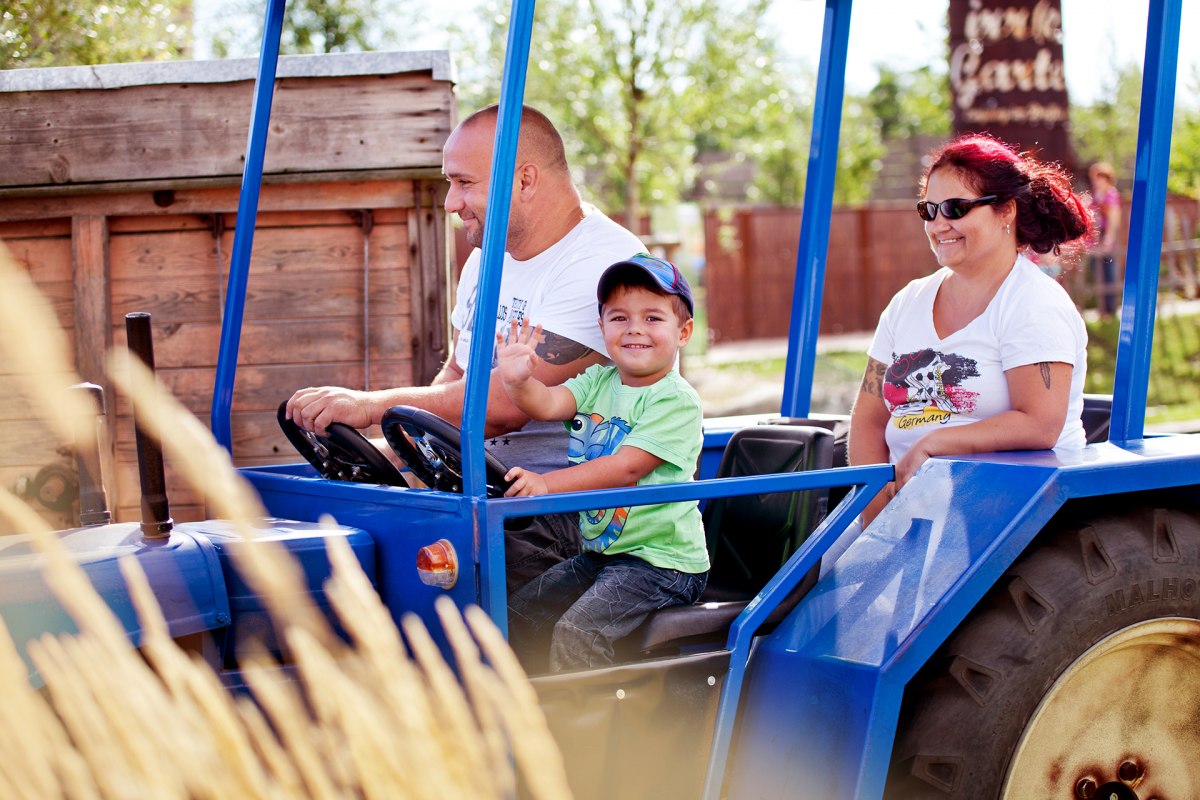 Ciągnik kolejowy // &copy; Karls Erlebnis-Dorf