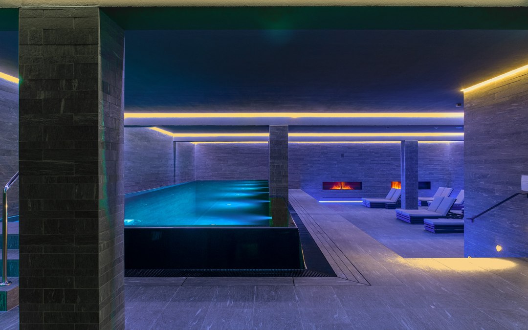 Pool_0012 klein, © VELA Hotels AG