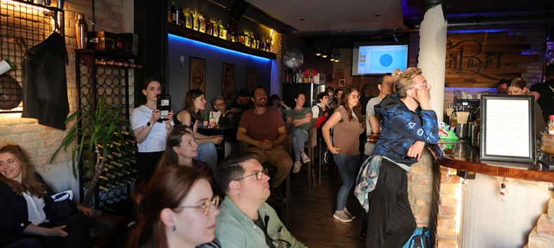 Wavelength Science ON TOUR - Science in the pub, © Udo Kragl