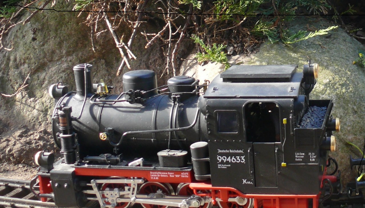 Garden railroad under construction, interested helpers wanted, © Peter Ramsch