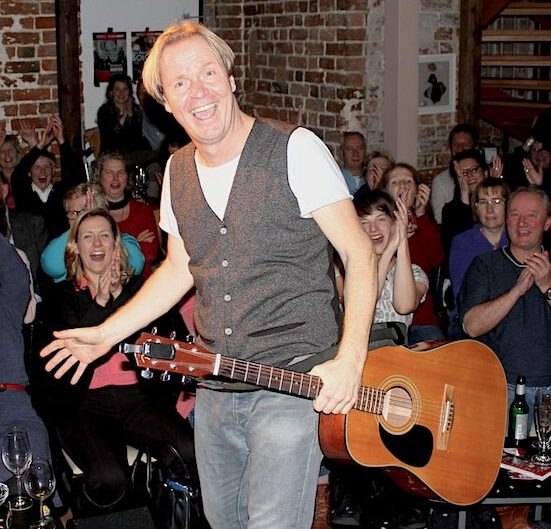 gl&uuml;hw&uuml;rmchen, &copy; werk3