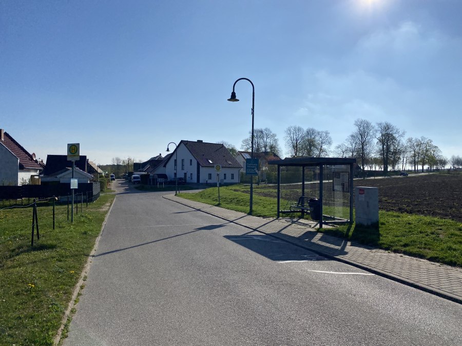Bus stop Untergöhren, © TI Göhren-Lebbin