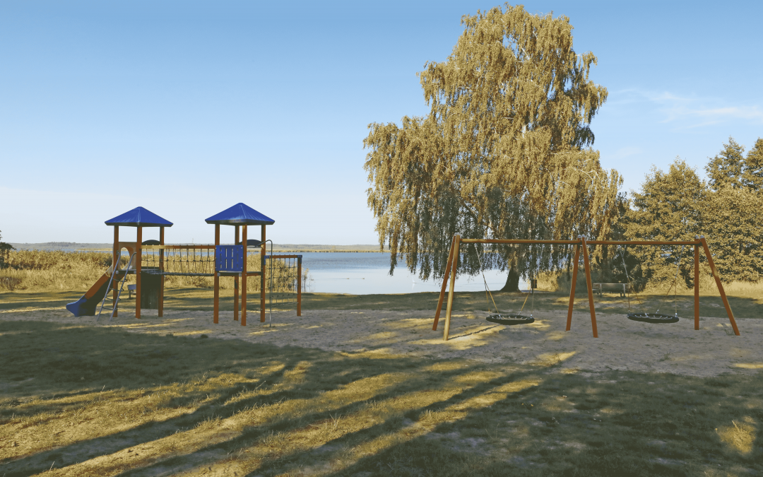 Plac zabaw w pobliżu kąpieliska, © TMV/Gohlke
