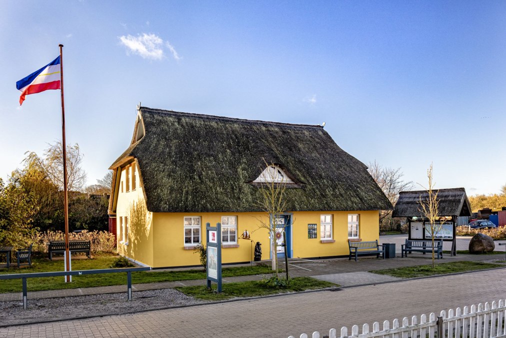 Administracja kurortu bałtyckiego Ahrenshoop, © Kurverwaltung Ahrenshoop · Foto Voigt & Kranz UG