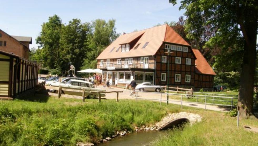 The Inselhotel Dobbertin invites you to a varied vacation directly at the waterfront // © Inselhotel Dobbertin/Kapitän Müller The Inselhotel Dobbertin invites you to a varied vacation directly at the waterfront // © Inselhotel Dobbertin/Kapitän Müller