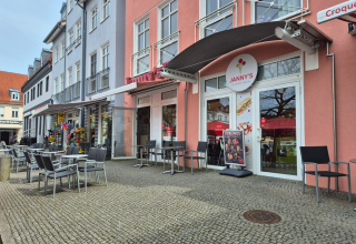 &copy; Gina Schulenberg