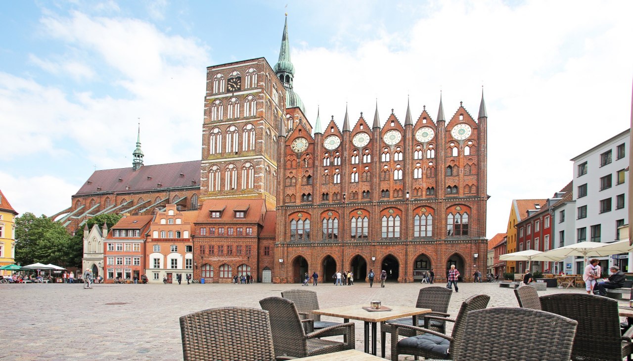 Ratusz, &copy; Mayska