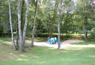 For the little bathers there is also a playground. // &copy; Gabriele Skorupski
