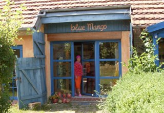 Dwa kontynenty spotykają się w Blue Mango House // © Töpferei Blue Mango Dwa kontynenty spotykają się w Blue Mango House // © Töpferei Blue Mango