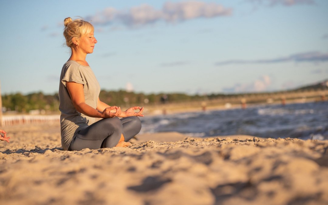 Yoga op het strand (c) Kurverwaltung Goehren Martin Stoever _09-2020_P5I3823, © Kurverwaltung Goehren / Martin Stoever