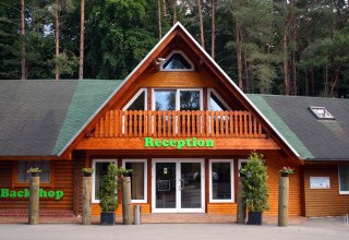 Reception building at the campsite // © Sabrina Wittkopf-Schade Reception building at the campsite // © Sabrina Wittkopf-Schade
