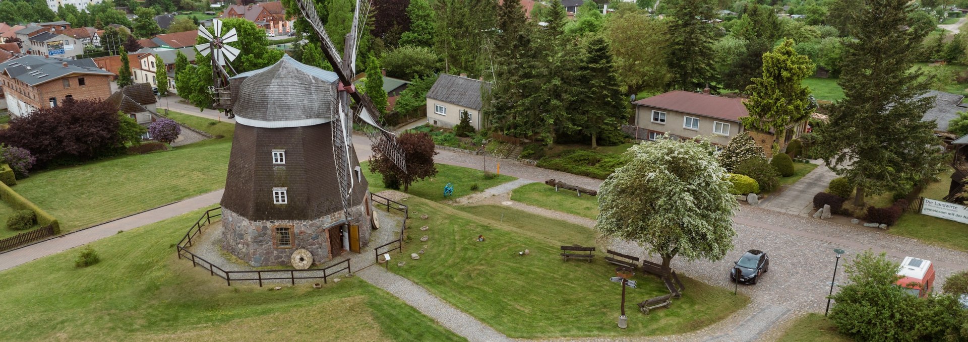 Het molenstadje Woldegk heeft vandaag de dag nog steeds vier molens. Je kunt een bezoek brengen aan molenwachter Toralf Pfeiffer in het molenmuseum in de leistenen Hollandse molen uit de 18e eeuw., © TMV/Gross