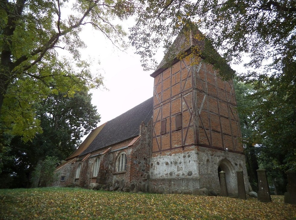 Kościół św. Szczepana w Swantow, © Tourismuszentrale Rügen