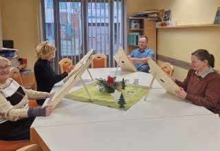 Veeh Harfe Kurs im Mehrgenerationenhaus der Diakonie in Kooperation mit der Musikschule // &copy; Diakonie Neustrelitz
