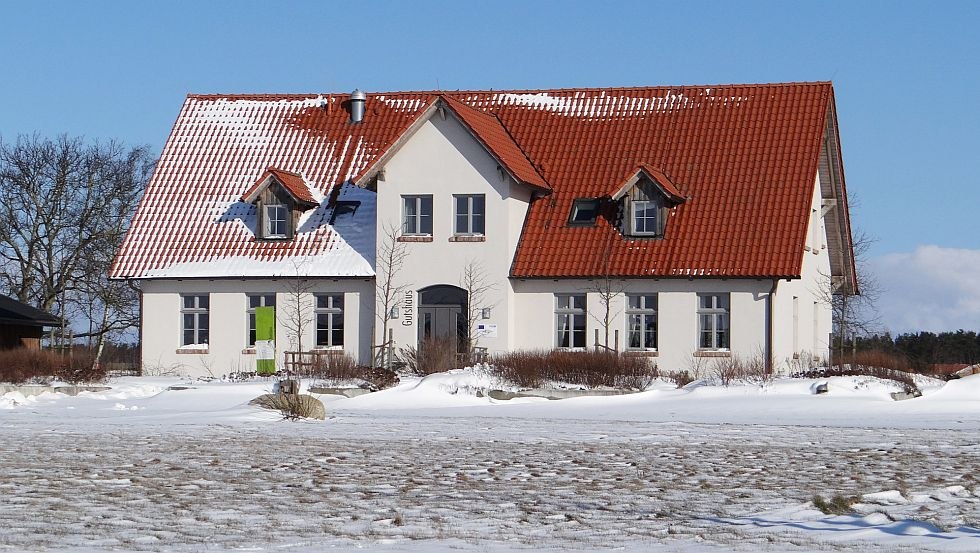 Przytulnie nawet zimą - zwłaszcza przy ogniu w sali kominkowej, © LandWert Schulbauernhof e.V./Sandra Pöttrich