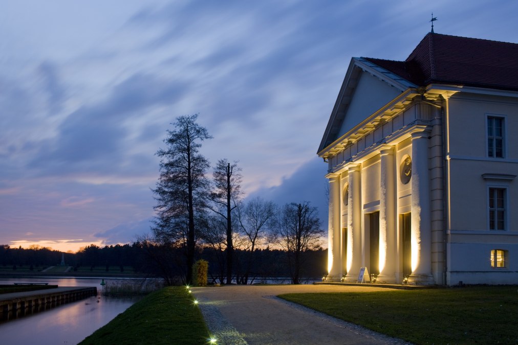 © Schosstheater Rheinsberg am Abend (c) Michael Haddenhorst