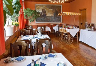 Fr&uuml;hst&uuml;cksraum der Villa Edda // &copy; Voigt & Kranz Prerow