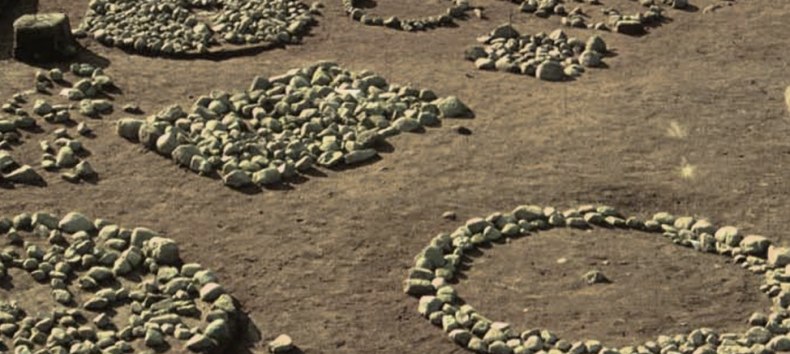 The trail of stones: Iron Age burial culture in M&uuml;hlen Eichsen, &copy; Siegmar Burkhardt