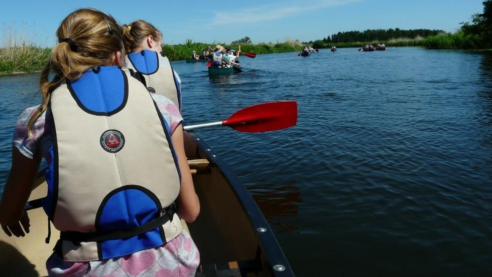 Kanogroep op de Warnow in de zon, © Sven-Erik Muskulus