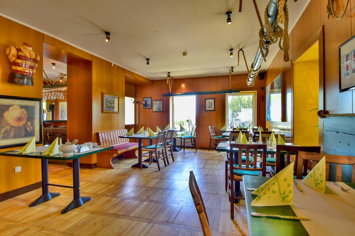 Hotel restaurant // &copy; Strandhotel Bansiner Hof