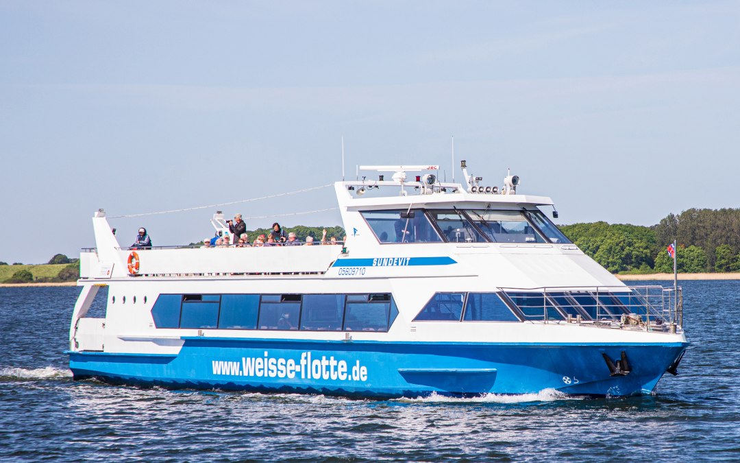 Grote kraantocht vanuit Zingst met het passagiersschip 'Sundevit', © Weiße Flotte GmbH