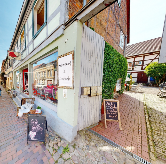 Plisowana spódnica Cafe, © Steffen Boettcher Plisowana spódnica Cafe, © Steffen Boettcher