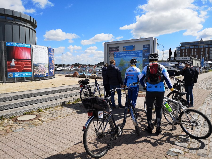 Cyclist at Barth city port, © Stadt Barth, Paszehr