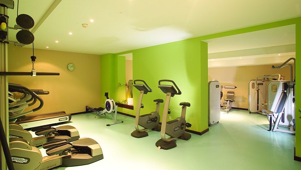 Stay fit to meet the demands and obligations of our lives // &copy; www.berge.at