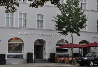 Das Hotel Schweriner Hof liegt direkt am Neuen Markt // © MV-T Das Hotel Schweriner Hof liegt direkt am Neuen Markt // © MV-T