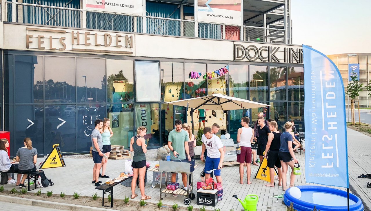 We vieren onze 1e verjaardag (op 1 juni 2018) met al onze vrienden en nieuwe rockhelden in de regio. Een hele dag feest., © Felshelden We vieren onze 1e verjaardag (op 1 juni 2018) met al onze vrienden en nieuwe rockhelden in de regio. Een hele dag feest., © Felshelden