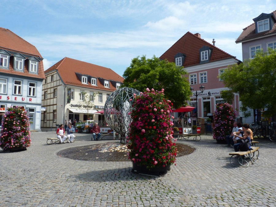 Neuer Markt 2012 Brunnen C_Runge 3_k, © Waren (Müritz)-Information