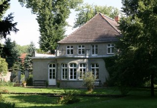 Buitenaanzicht herenhuis // &copy; Sabrina Wittkopf-Schade