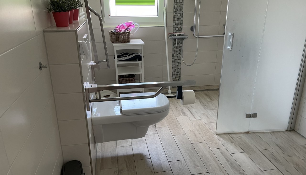 WC mit Haltegriffen, © TMV/Wilken