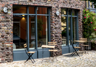 &copy; MOVA PLACE - Yoga & Co. Studio