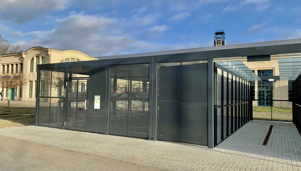 Greifswald bike station, &copy; Gudrun Kr&uuml;ger