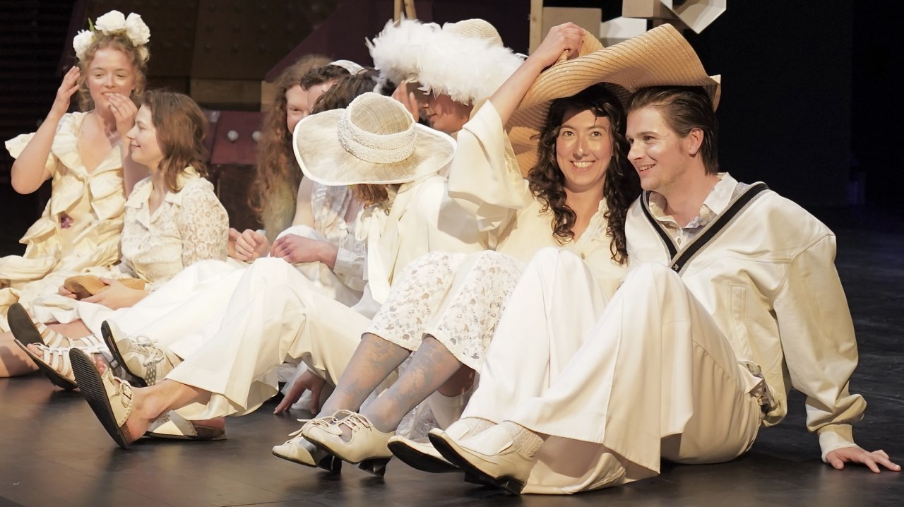 &copy; Hannah Maidlin Holz