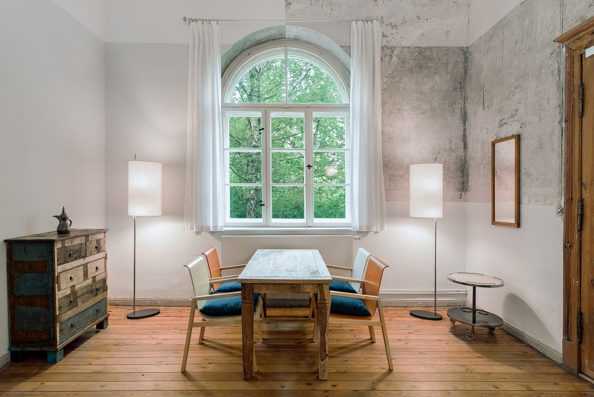 Suite 12 in the Kavaliershaus on Lake Fincken // © Kavaliershaus am Finckener See / Ben Donath Suite 12 in the Kavaliershaus on Lake Fincken // © Kavaliershaus am Finckener See / Ben Donath