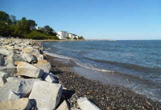 Uitzicht vanaf het strand naar Sassnitz, © H. Seelenbinder