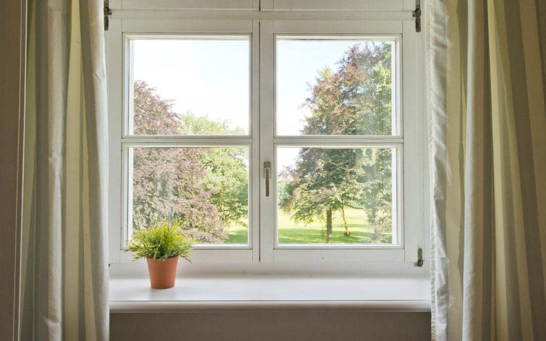 Uitzicht vanuit het raam van de flat Ermland Uitzicht op kasteel Retzow, © DOMUSImages