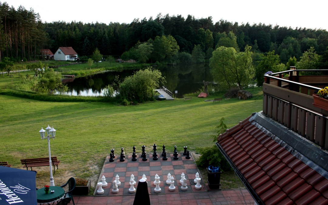Uitzicht op het Grünplaner meer vanuit het hotel, © Hotel & Restaurant Heidekrug