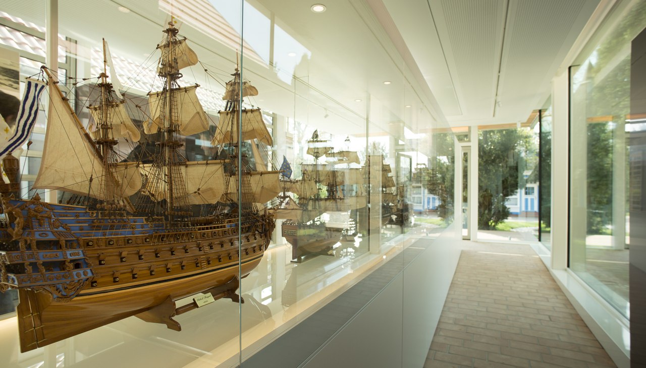 The highlight of the museum courtyard - the Zingst Museum!, &copy; Peter Prast