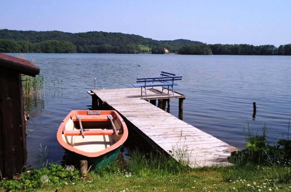 at the house lake, © Groß