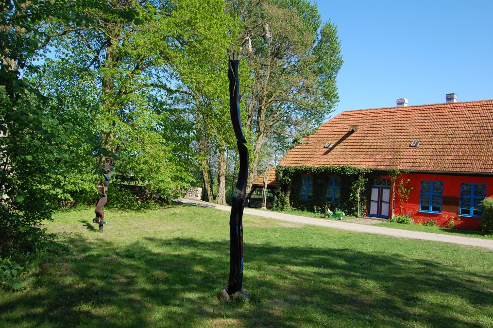 Wonderful art everywhere in the Rhythmusreich M&uuml;ggenwalde sculpture garden, &copy; Rhythmusreich / Thomas Reich