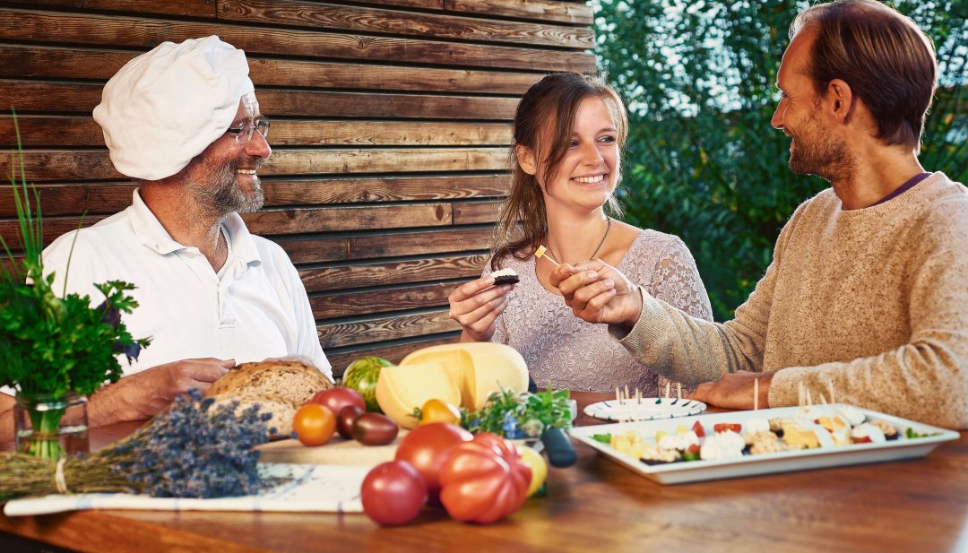 Ontdek regionale specialiteiten tijdens gastronomische tours door het hele land, © TMV/pocha.de Ontdek regionale specialiteiten tijdens gastronomische tours door het hele land, © TMV/pocha.de
