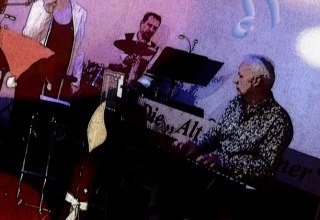 Musik liegt auch am Neujahrstag in der Luft!!! // &copy; A. Fabich-Albrecht